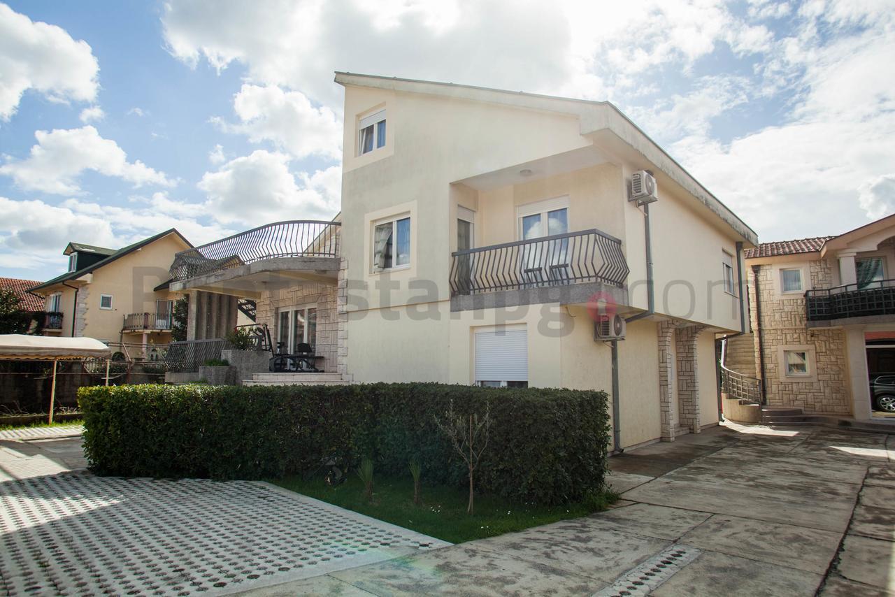 شقة Castelomi بودغوريتْسا المظهر الخارجي الصورة
